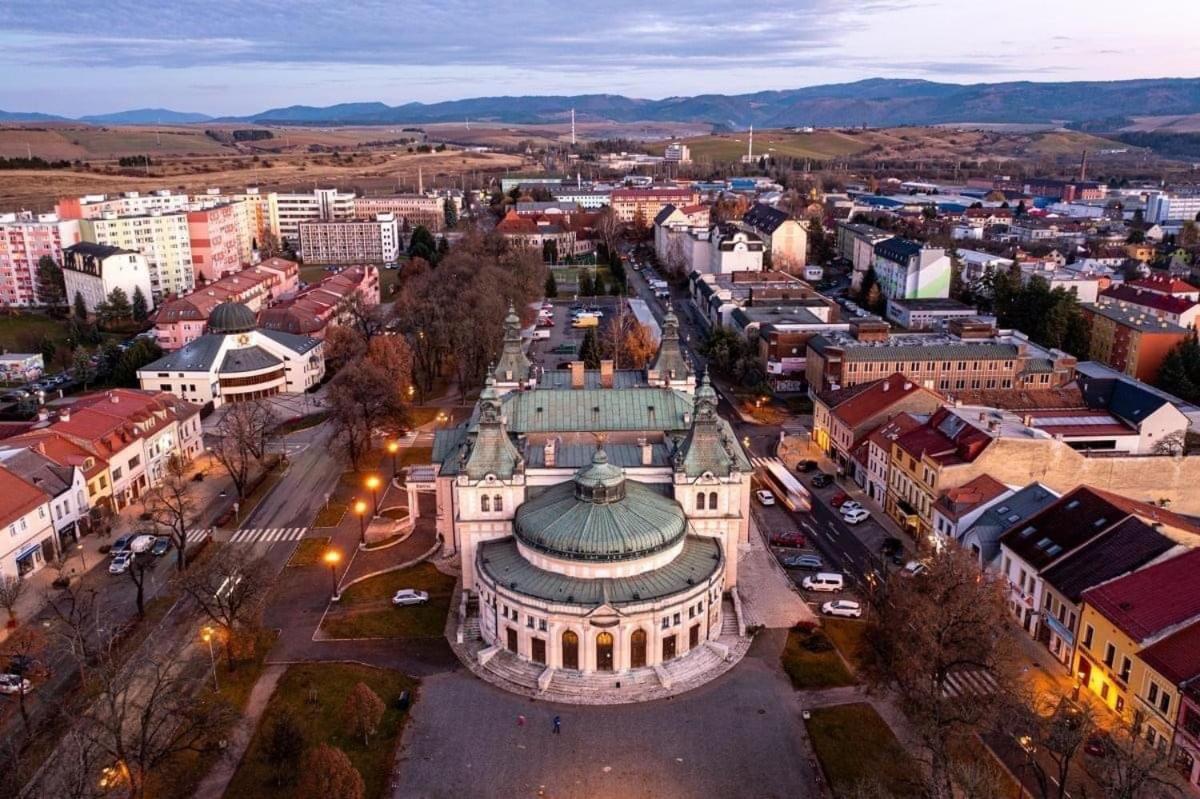 Apartman Ala Спишска-Нова-Вес Экстерьер фото